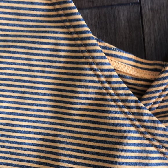 Lolë active crop top BNWOT - Picture 3 of 3